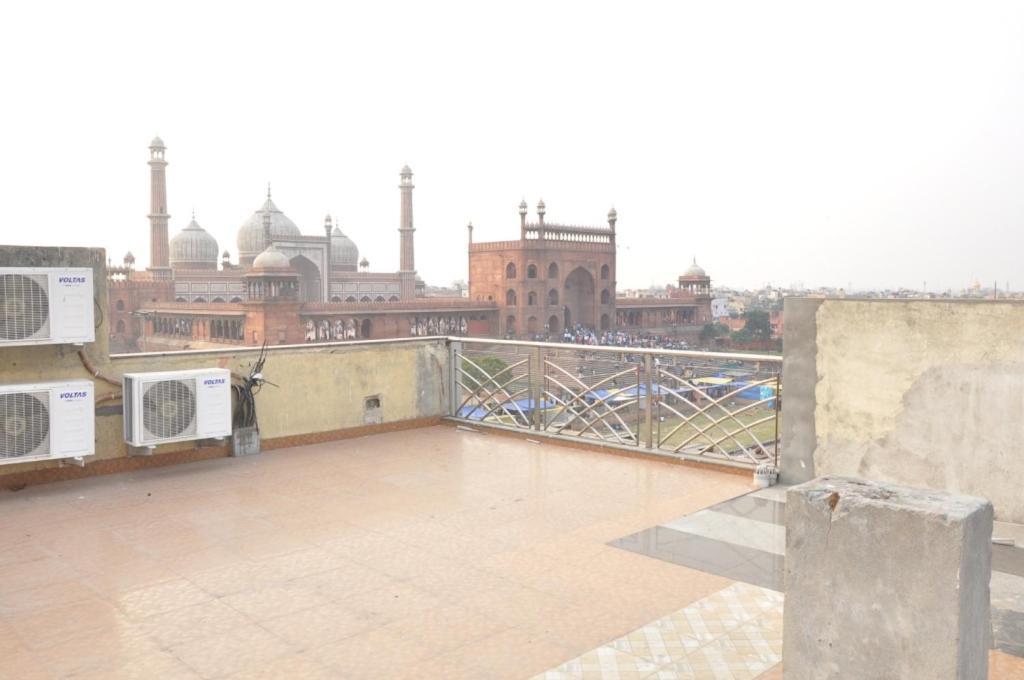 Hotel Al Gulzar Delhi  Exterior photo